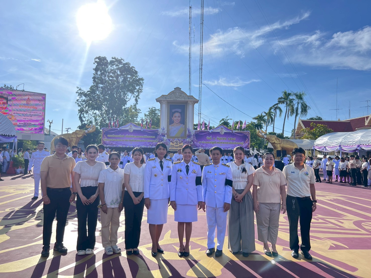 title - ปฏิรูปที่ดินจังหวัดเพชรบุรี พร้อมด้วย เจ้าหน้าที่ส.ป.ก.เพชรบุรี ร่วมพิธีเจริญพระพุทธมนต์และทำบุญตักบาตรถวายเป็นพระราชกุศล เฉลิมพระเกียรติสมเด็จพระนางเจ้าฯ พระบรมราชินี